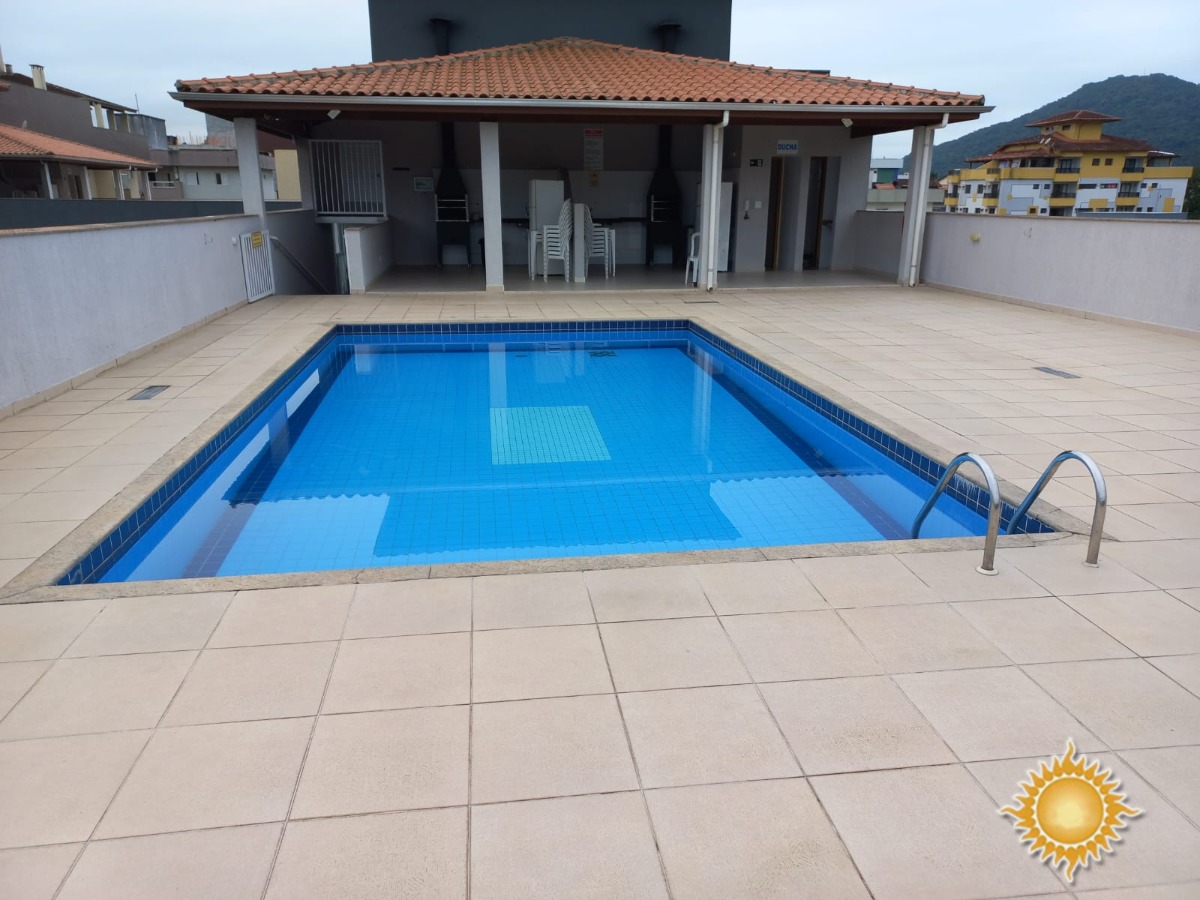 Apartamento Itaguá com 2 Quartos (1 Suíte) , com Área de Lazer Coletiva, Piscina e Churrasqueira Etc