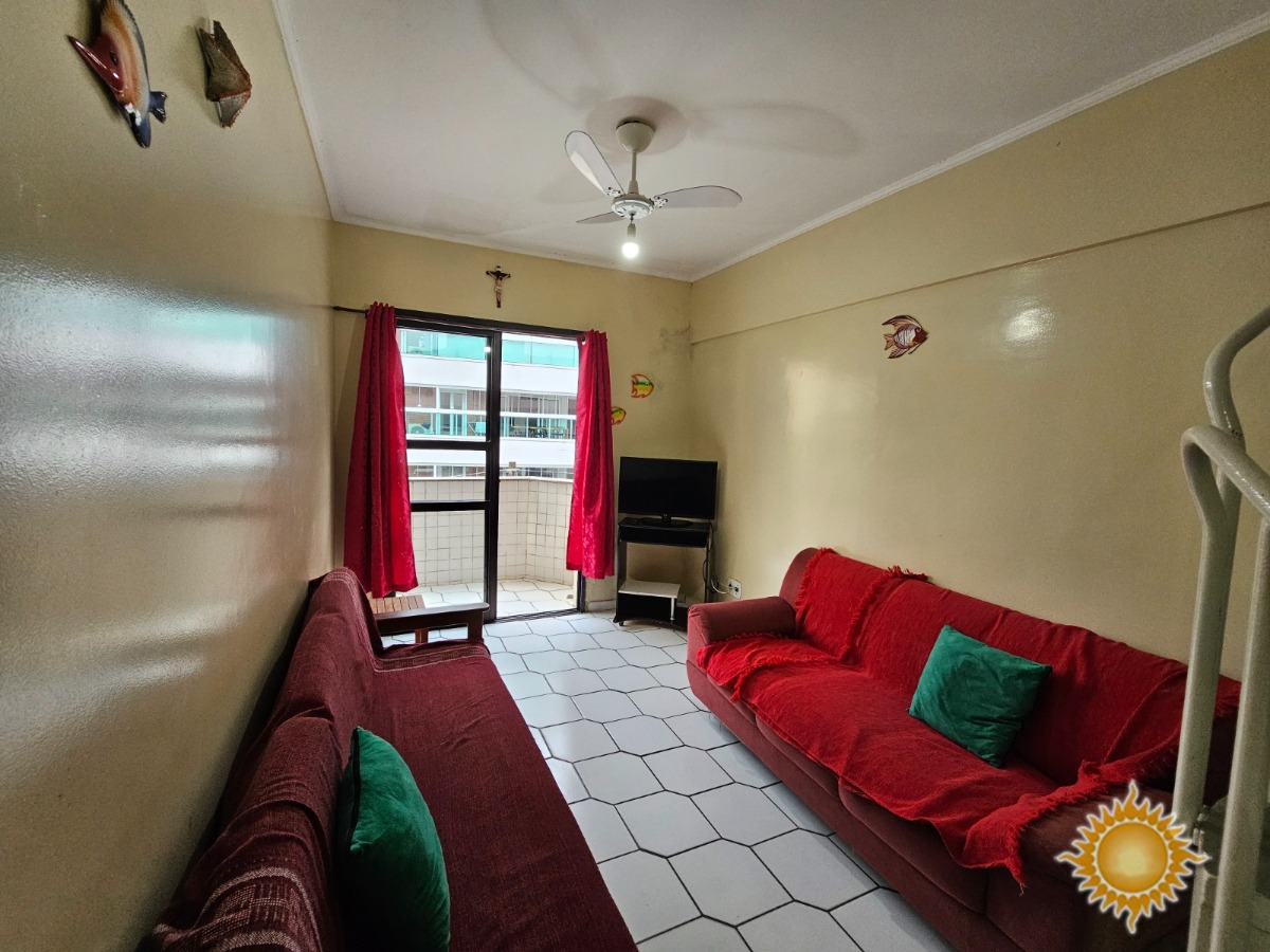 Excelente localização próximo da praia, cobertura com 03 dorms, sendo 02 suítes !!!
