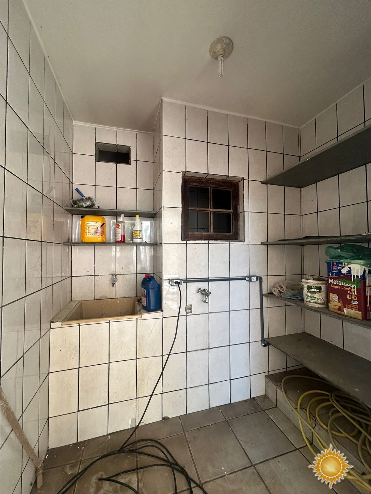 Ótimo sobrado com 5 dormitórios, sendo 3 suites, recém refor