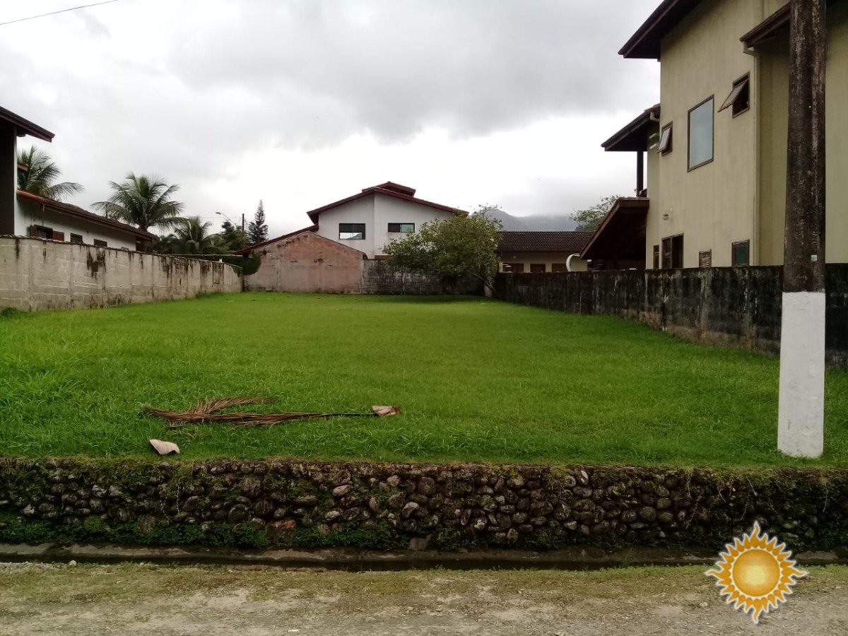Lindo Terreno em Condomínio Fechado No Horto Florestal !!!