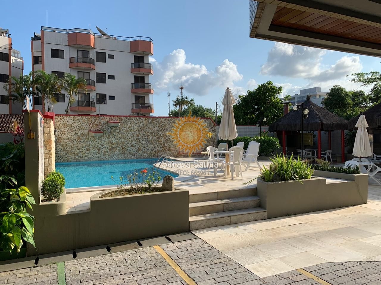 Apartamento no centro 03 quartos (sendo 1 suíte ) com área d
